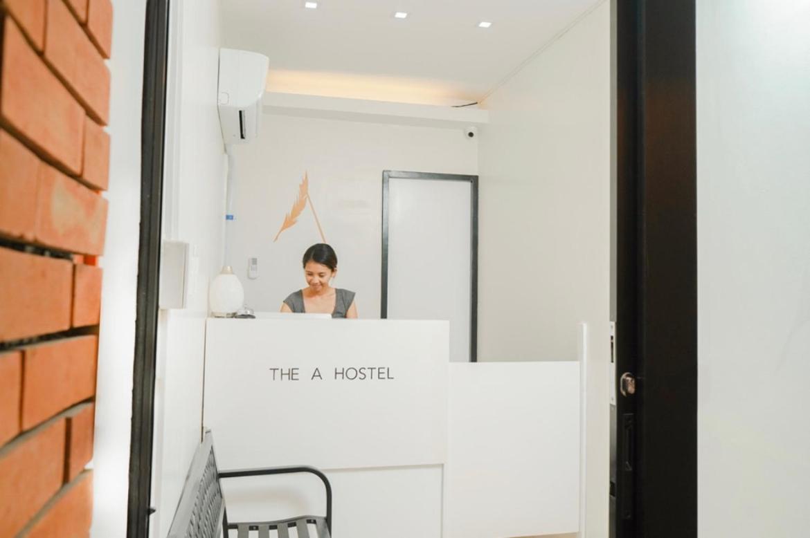 The A Hostel 발라박 외부 사진