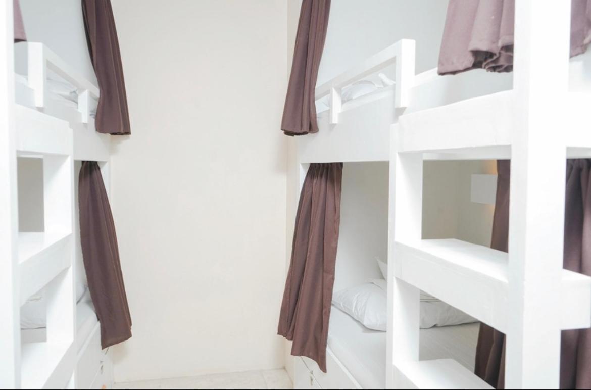 The A Hostel 발라박 외부 사진